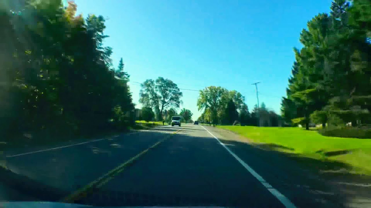 Driving to Lathrup Village, Michigan from Southfield, Michigan - YouTube