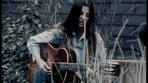 Karen Dalton performs A Little Bit of Rain at her ...