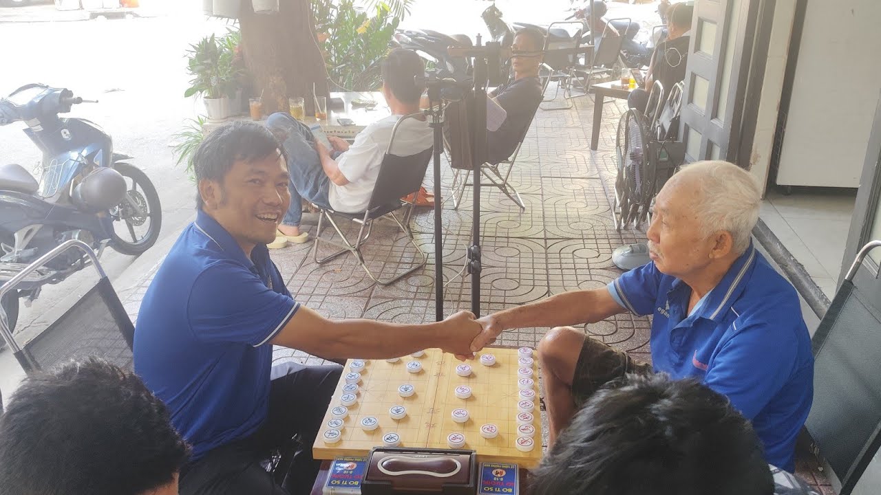 MINH LA GỬI THƯ  QUYẾT CHIẾN VS CHÚ VIỆT CUỐI NĂM VÀ CÁI KẾT... QUÁ HAY VÀ  HÀI HƯỚC 