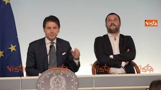 Conte e Salvini presentano il Decreto Sicurezza