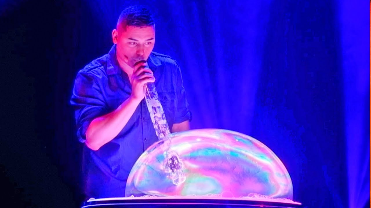 HIGHLIGHTS SeaWorld and Bubble Legendary present: 