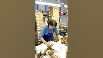 Mesmerizing Snow Boot Making Process 😮🪡