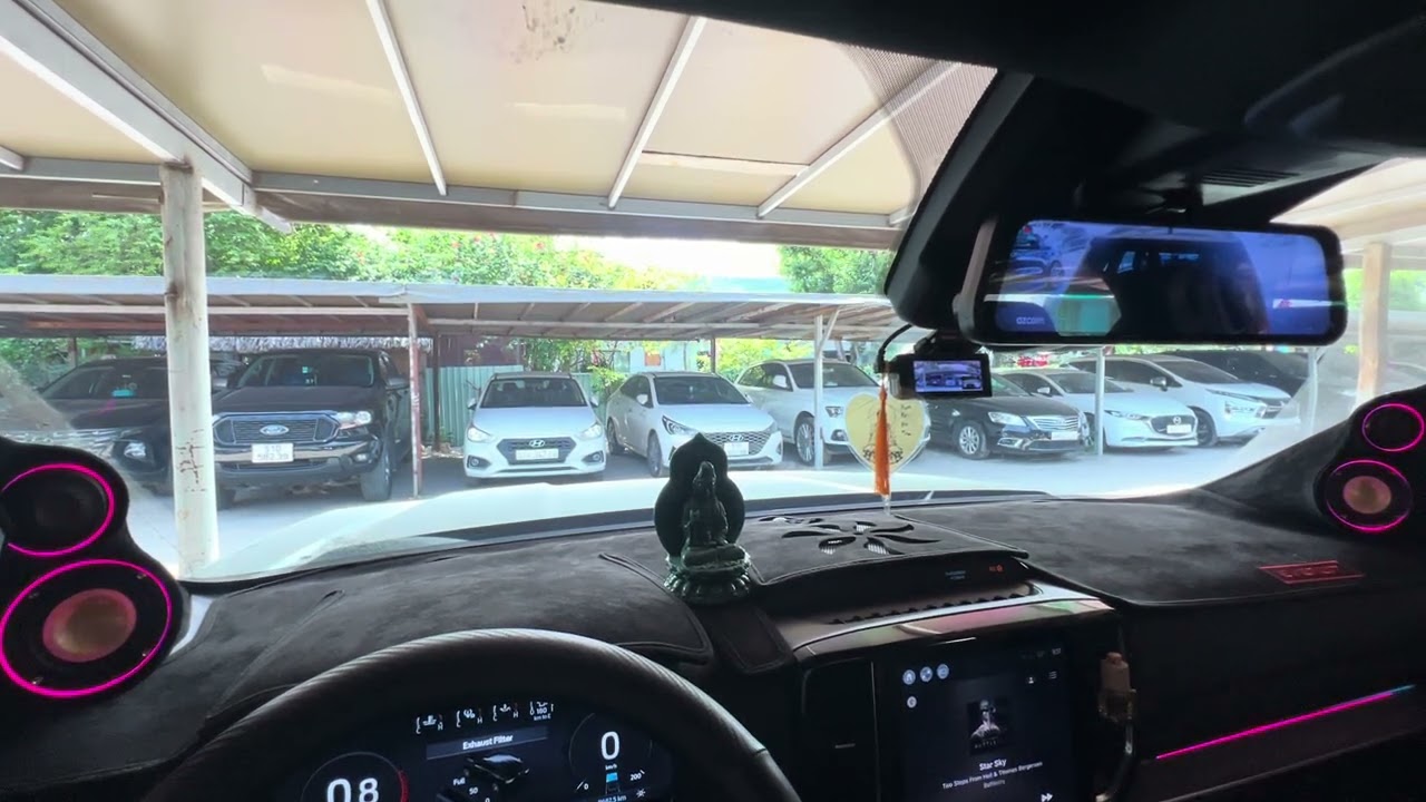 Star Sky - Focal K2 & front sub utopia on Ford Everest