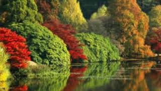 Ömür Bizi Beklemez