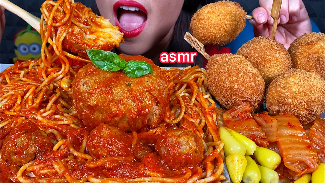 ASMR TOMATO SPAGHETTI, GIANT MEATBALL, MOZZARELLA BALLS, CHILI KIMCHI MASSIVE Eating Sounds