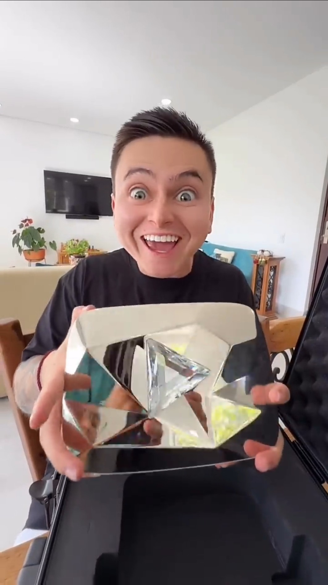 Por fin llegó la placa ??