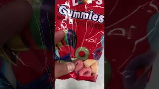 Froot Loops Gummies Yummy 🔊🎶 #frootloops #gummies #yummy #asmr #fyshorts #sounds #viralshorts