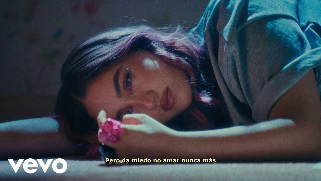 Ela Taubert - ¿Una Vez Más? (Lyric Video)