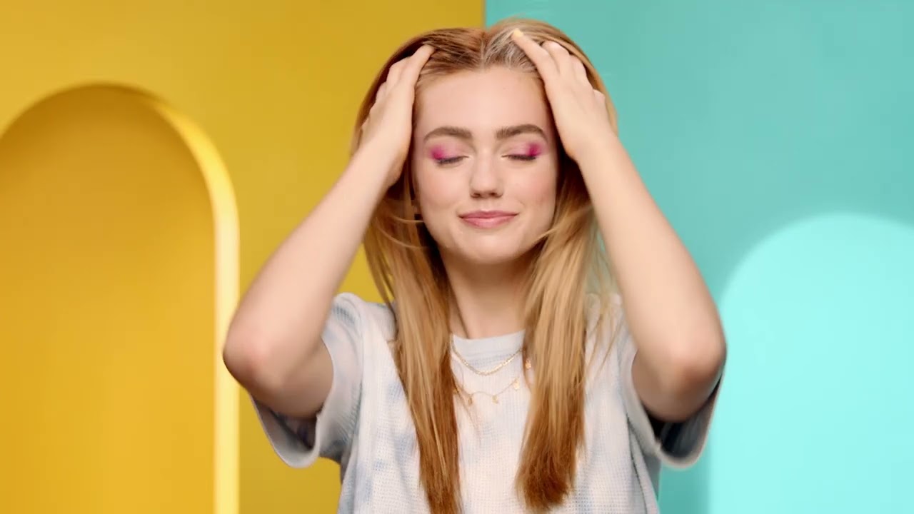 How to Use Batiste Dry Shampoo on Straight Hair