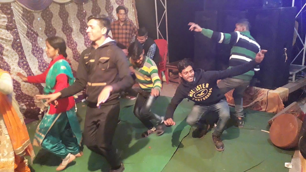 hp distt solan marrige dance ..gidda..