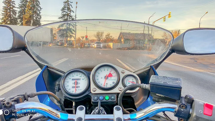 kawasaki zr7s acceleration light with passenger, riding with passenger / exhaust