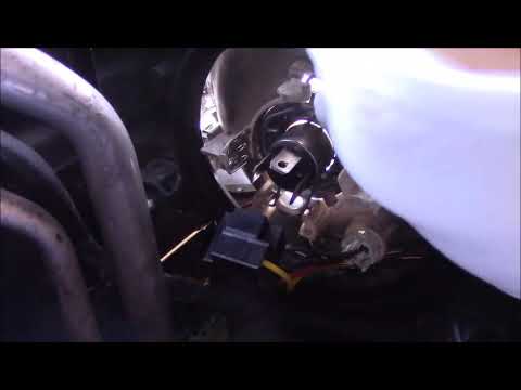Land rover freelander headlamp headlight bulb removal replacement changing