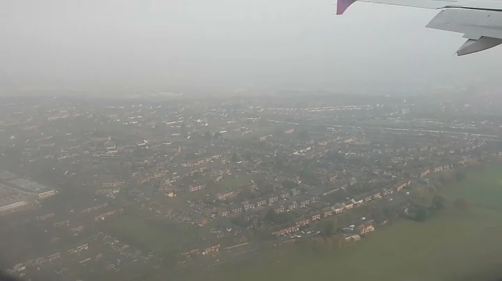WIZZ air a320 landing at london luton Airport