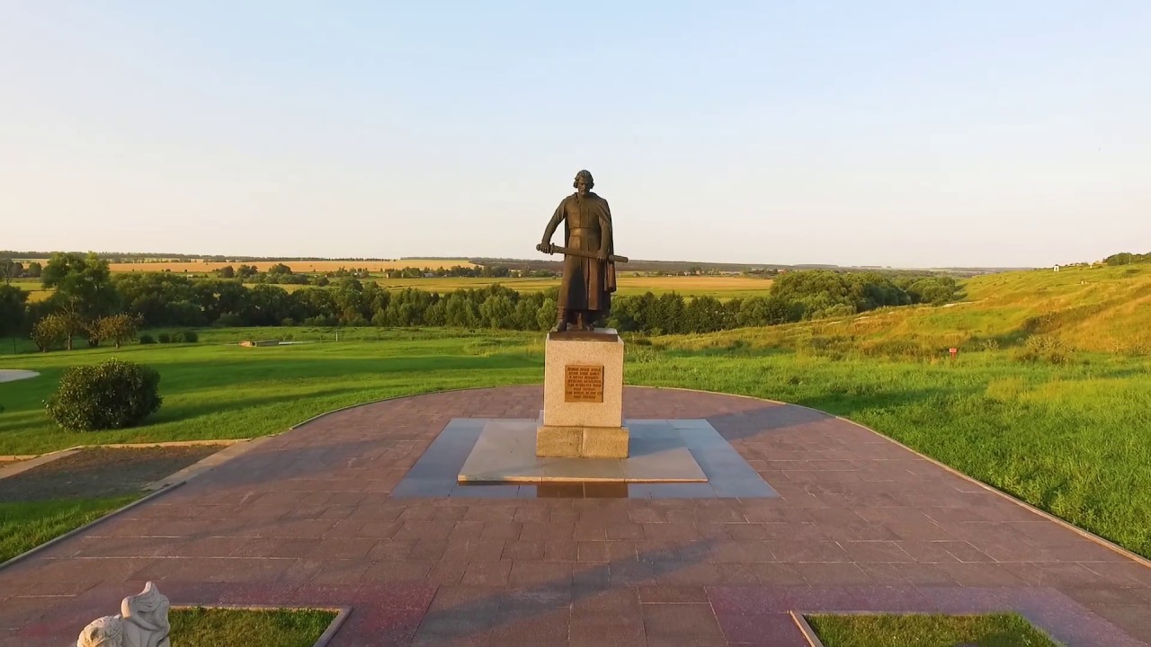 Памятник в память о куликовской битве. Мемориальный комплекс Куликово поле. Куликово поле Монастырщина музей. Куликово поле, монумент героям Куликовской битвы.. Монастырщина Куликово поле памятник.