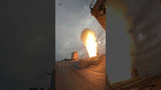 💥⚓ FIREBALL! Decommissioned frigate ex-USS Klakring meets its end in a massive SINKEX!