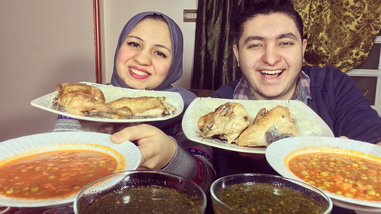 تحدى أكل طبقين ارز ابيض مع دجاجة بوزن 2.5كيلو والبازلاء والجزر (الطبيخ البيتى المصرى).......!