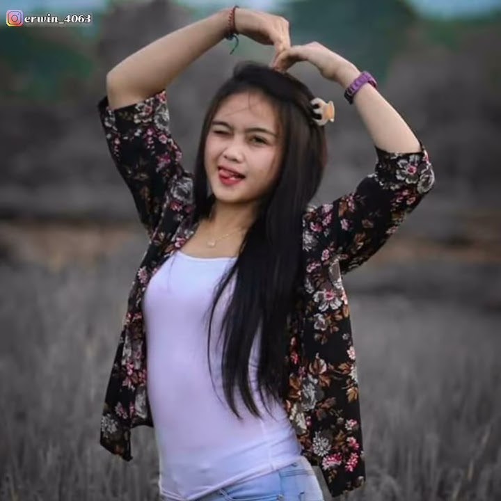 Story' WA cewek cantik 30 detik keren banget