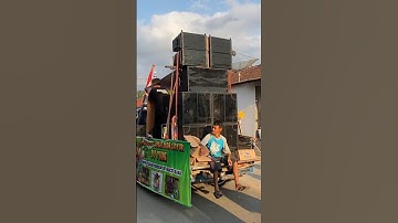 Sound system 2 sub planar, 1 lowmid & 4 line array karnaval tugu