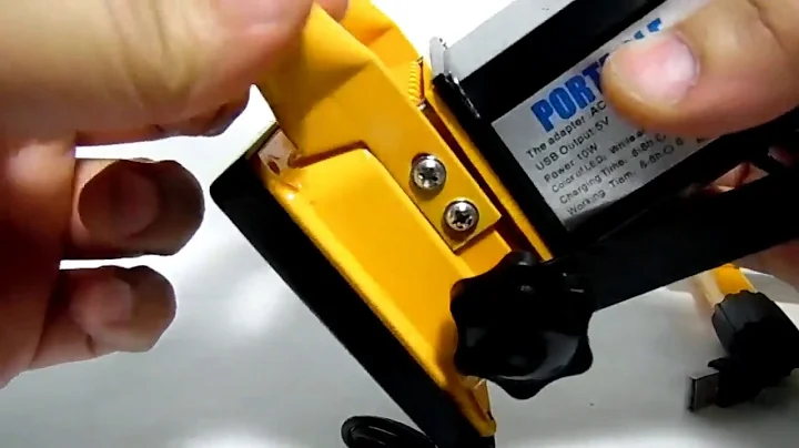 Vaincre 1600Lumens 10W 24LED Outdoor Floodlight Camping Lights Portable LED Work Lights Review