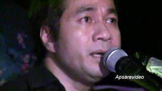 Romaly Is Singing A Slow Song Chnam Mun At Den Villa Restaurant Lb