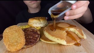 ASMR MCDONALD’S BIG BREAKFAST-pancakes, sausage, eggs-special guest (no talking) | kakes-ASMR