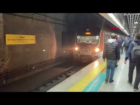 Marmaray'ın Yenikapı İstasyonunda raylara atladı