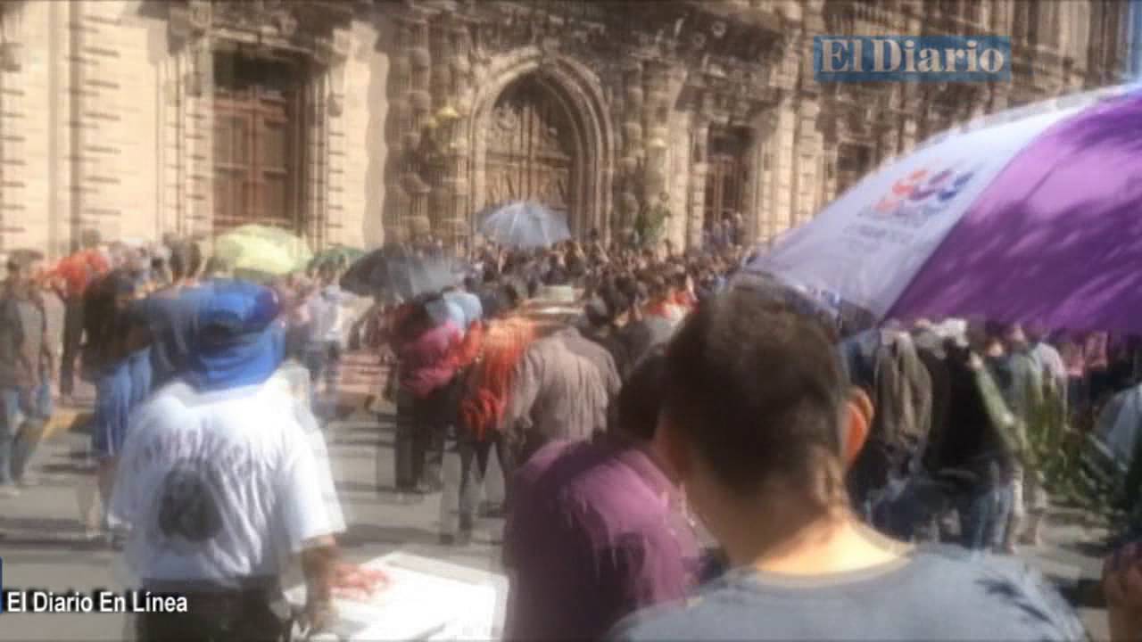 Ciudadanos Se Manifiestan Frente A Palacio De Gobierno YouTube