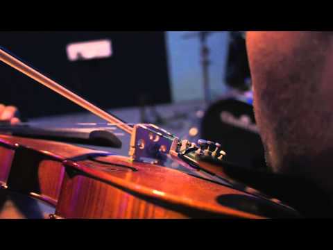 "Ennodu nee irundhaal" by The Fiddle and The Keys