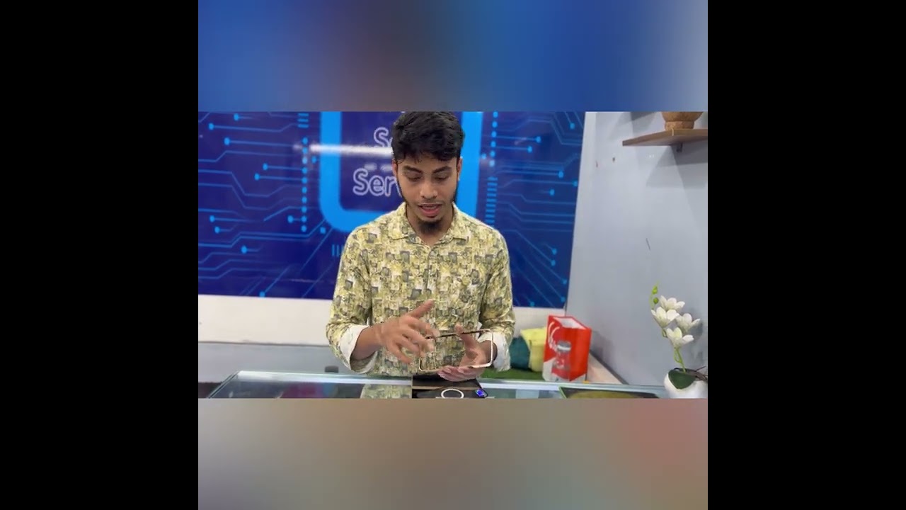 𝗠𝗲𝘁𝗮𝗹 𝗙𝗿𝗮𝗺𝗲 𝗟𝗼𝗰𝗸 𝗦𝘆𝘀𝘁𝗲𝗺 𝗛𝗗 𝗚𝗹𝗮𝘀𝘀 𝗖𝗮𝘀𝗲 𝗙𝗼𝗿 𝗶𝗣𝗵𝗼𝗻𝗲