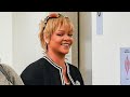Blonde Bombshell: Rihanna&#39;s Stunning Pixie Debut in Santa Monica