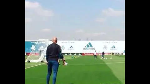 GOL modric.zidane assist to modric