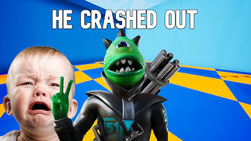 Spamming Crashout Kid with Minigun 🤣 (hilarious reaction)