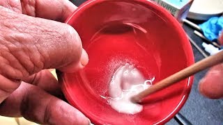 Super Glue and Baking Soda Plastic Repair on a Singer Model 353 Genie