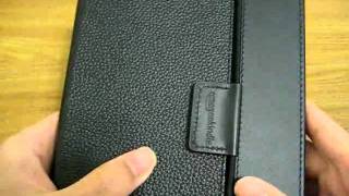 Kindle 3 Covers - Comparison of regular and lighted Amazon Case