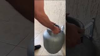 🚨 PROTEJA SEU BOTIJÃO AGORA 🔒 SUPORTE ANTI-FURTO! #shorts #antifurto #botijao #gas