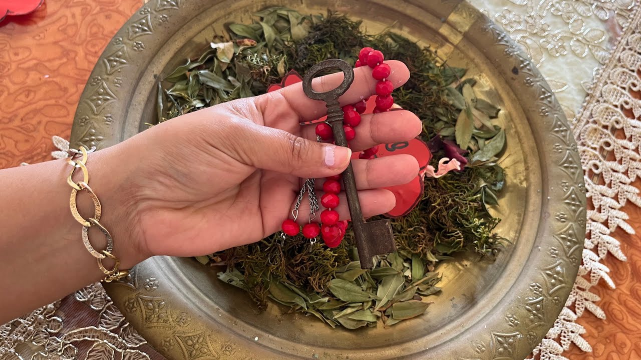 قراءة مفتوحة🔥واشغيرجع لك🙏رسالة من شخص💥طاقتك كتجدب لك شخص❤️ دعوة الخير قولي امين🙏