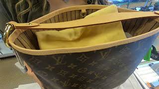 Louis Vuitton Galliera PM vs Delightful PM: Review and Side-by-Side LV  Comparison (Bagaholic TV 004) 