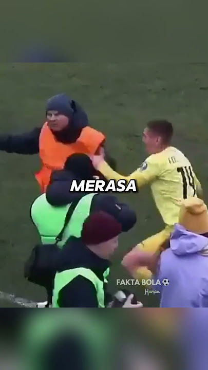 Pemain Ini Melamar Pacarnya Tetapi Dihalangi 😅