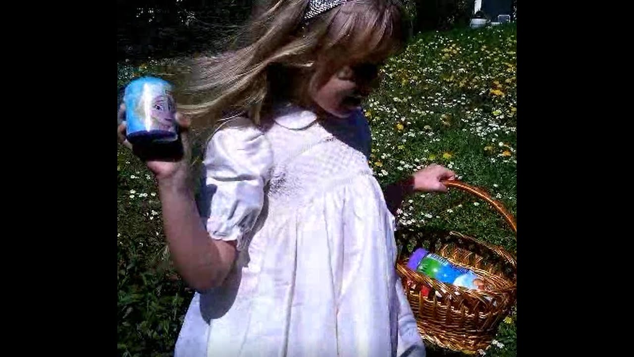 Easter Surprise Egg Hunt with Julia/Toys
