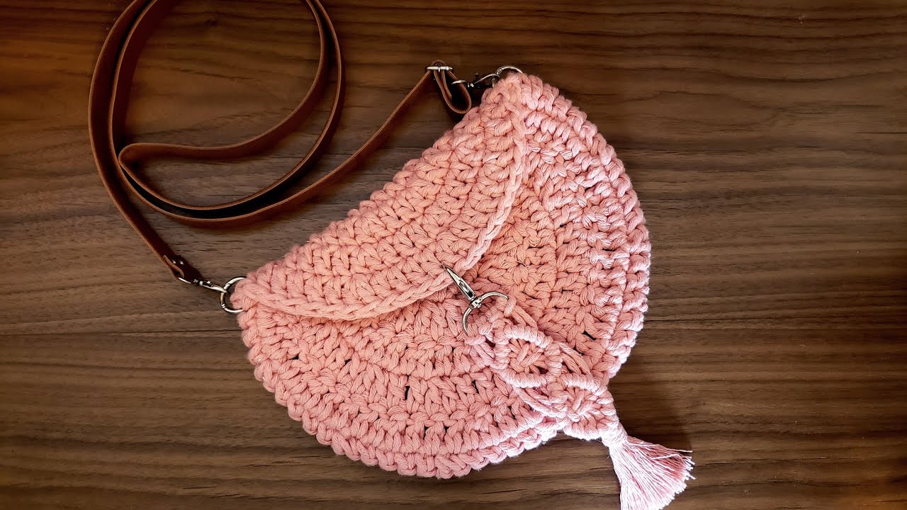 Unique Crochet Bags  Tutoriais de crochê, Tricô e crochê, Padrões de  bolsas de crochê