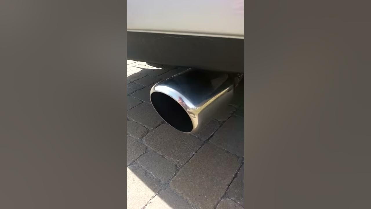 Suzuki sx4 exhaust sound and p-flow - YouTube