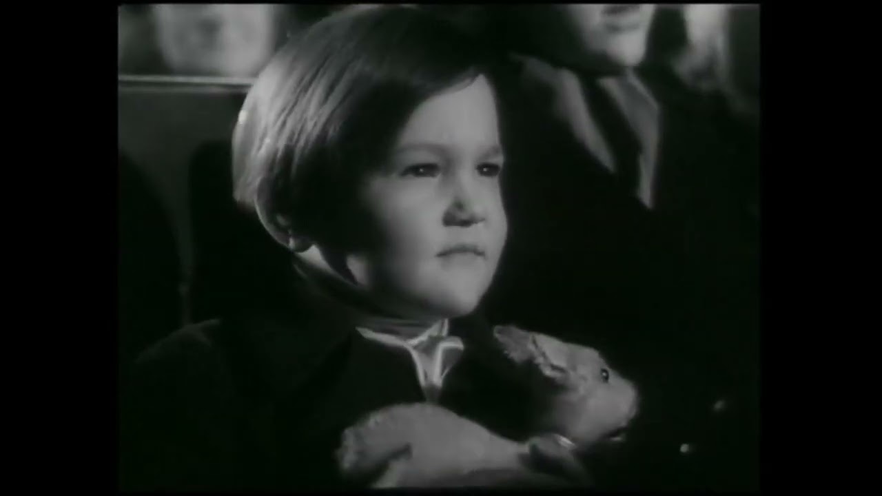 Härlig är jorden (1943) - Swedish newsreel from 1943