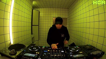 Mannequin - Alessandro Adriani / October 27 / 8pm-9pm