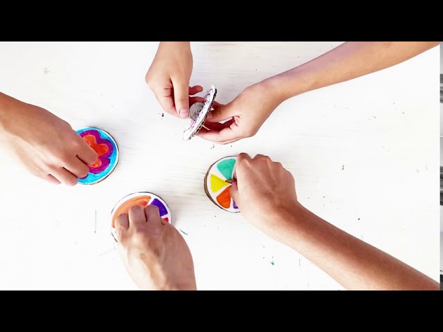 Easy Paper Spinners - STEAM Color Theory (Paper Crafts) 