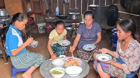 kuv tu niam tsev tuav qaub dib xyaw fawm rau peb noj su