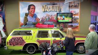 世界最大級の映画やテレビ番組に登場する象徴的な車のコレクションが、ヴォロ博物館にあります！ screenshot 1