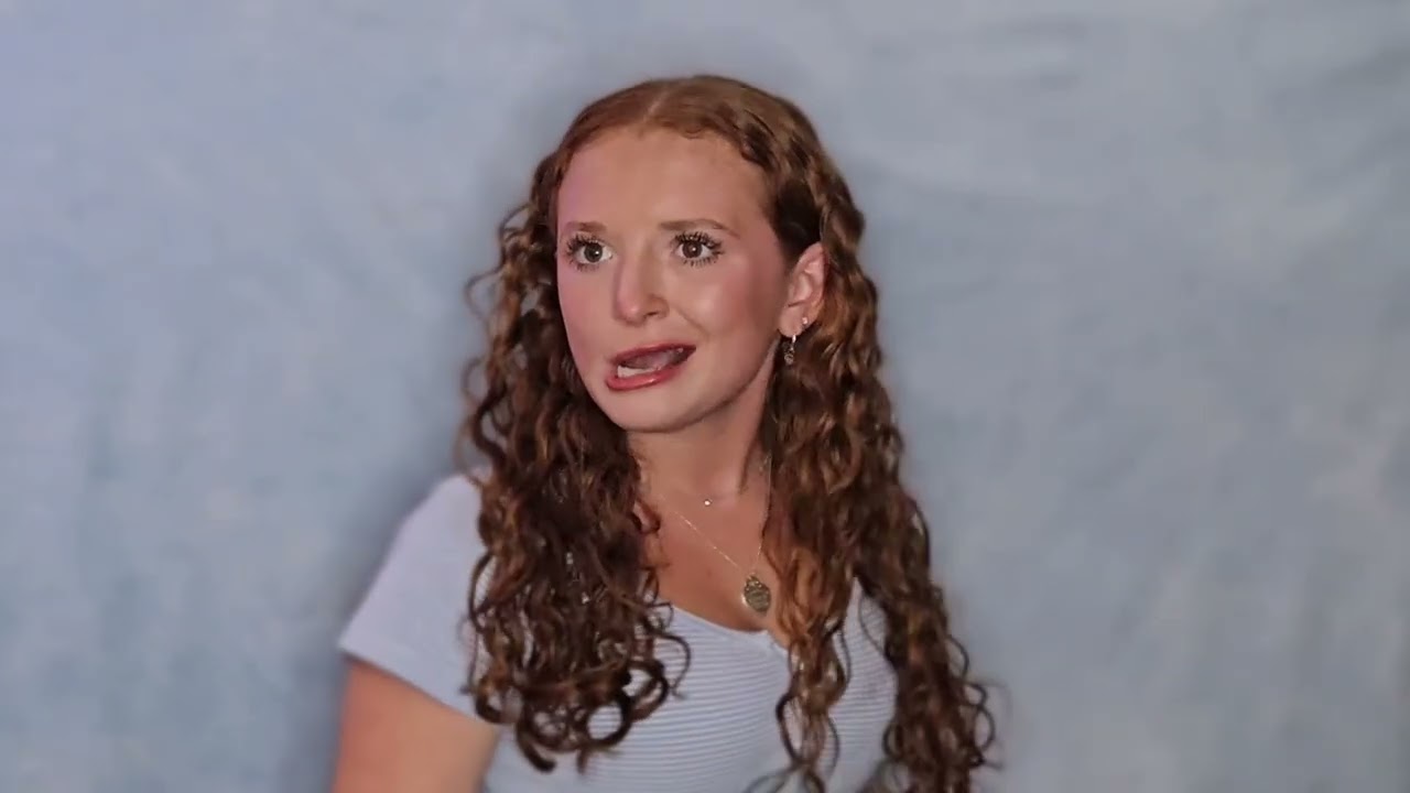 Estella Mueller sings 'Mack the Knife' preview
