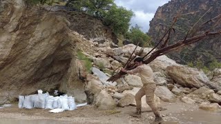Building a Coastal Shelter with Sacks and Sand: Survival Camping