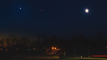 Sunrise Moon + Planets Conjunction with Comet 19P on March 27, 2022
