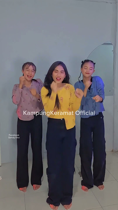 TIA MONIKA😍❤️ #kampungkeramatofficial #shorts #dancechallenge
